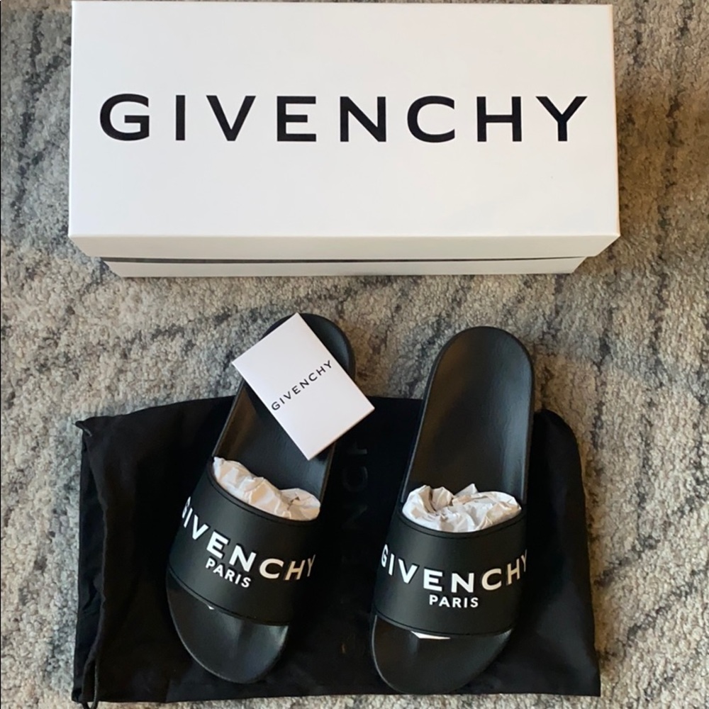 Givenchy Logo Slides